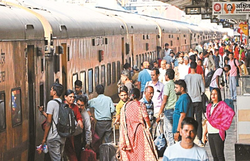 No room in many trains from Diwali to Chhath Raipur news