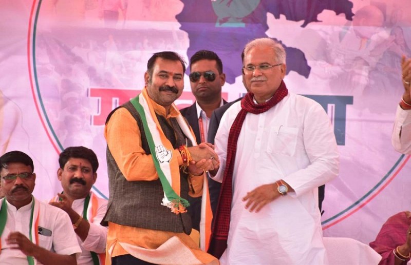 CG Election 2023 Big news: Manish Tripathi joins Congress