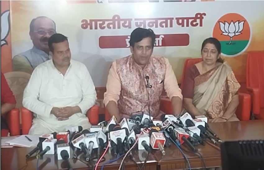 सांसद रविकिशन ने भूपेश सरकार पर साधा निशाना, कहा – भाजपा का सरकार बनते ही चलेगा बाबा का बुलडोजर