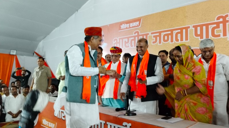 पूर्व महापौर विष्णु लाटा भाजपा में शामिल, जोशी बोले-गहलोत सरकार को सबक सिखाएंगे