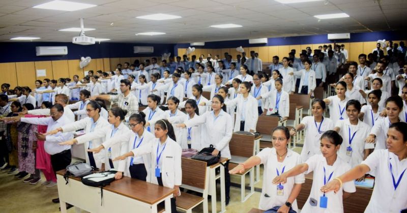 कार्यक्रम में 200 स्टूडेंट़्स ने ली शपथ