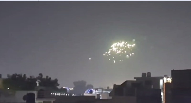 मेरठ में दिवाली आतिशबाजी 