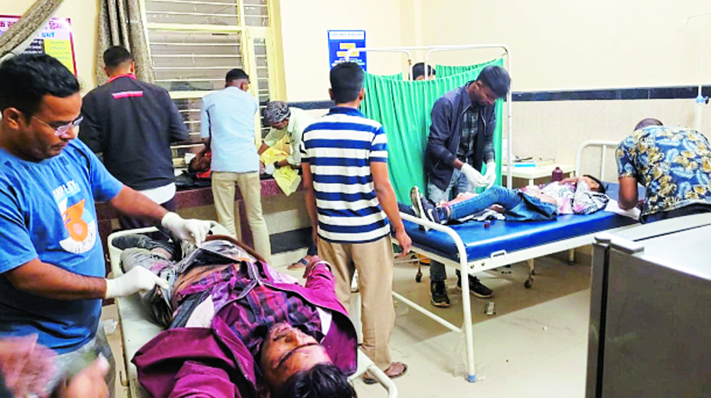 दीपावली की खुशियां बदली मातम में, हादसों में मां-बेटे सहित नौ की मौत