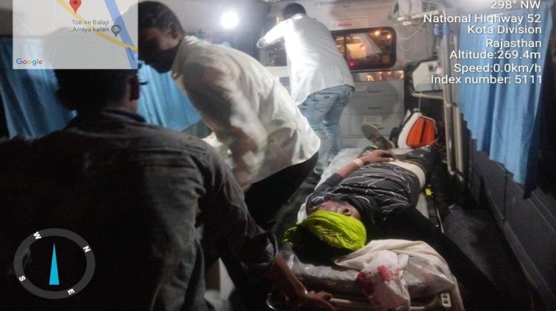 Accident on NH 52... ऐसे आई मौत, राह चलते...चलते मौत झपट ले गए