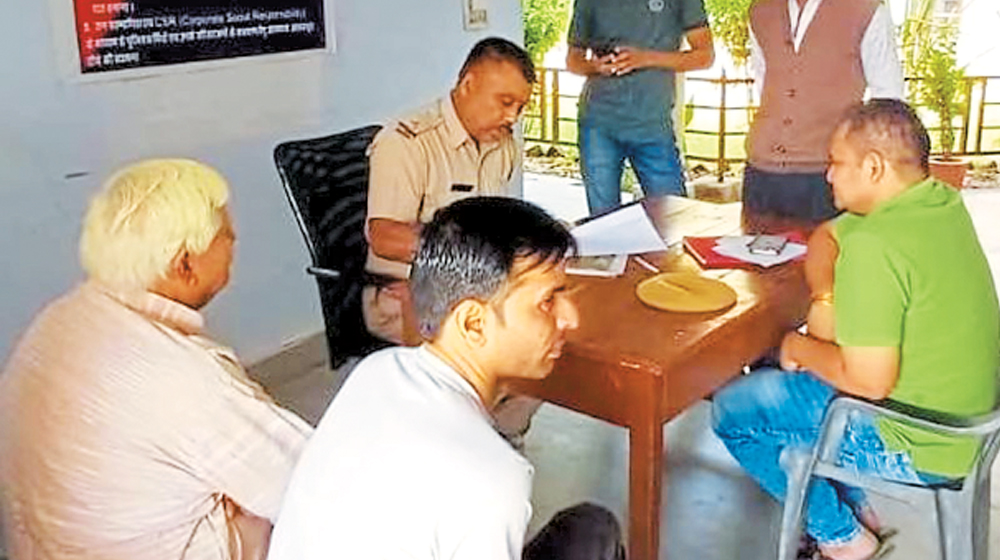 पति-पत्नी को डरा कर चोर ले गया नकदी व फोन