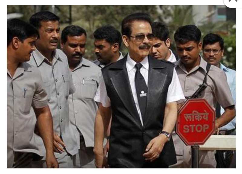 सहारा इंडिया ने एक समय तरक्की की ऊंचाईयों को छुआ था। तब करीब 11 लाख कर्मचारी सहारा परिवार का हिस्सा बन गए थे। तमाम सेक्टर्स के अलावा कंपनी ऐंबी वैली और लग्जरी हाउसिंग में भी कमाल दिखा चुकी है। हालांकि, जब उसके बुरे दिन शुरू हुए तो कारोबार सिमटता गया। सुब्रत रॉय ने अभी तक किसी को अपना वारिश नहीं बताया था। उनकी कंपनी भी अभी तक यह नहीं बता पाई है कि अब सहारा की जिम्मेदारी कौन उठाएगा?