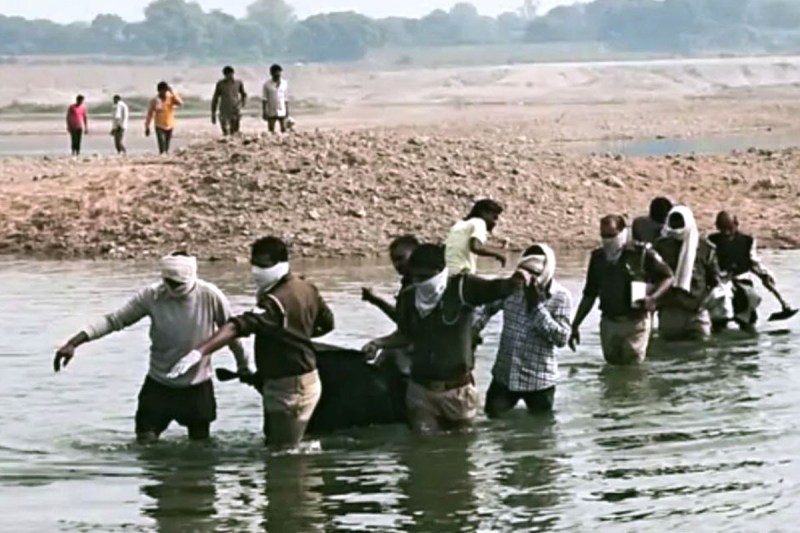 Dead body recovered from Betwa river in Jalaun