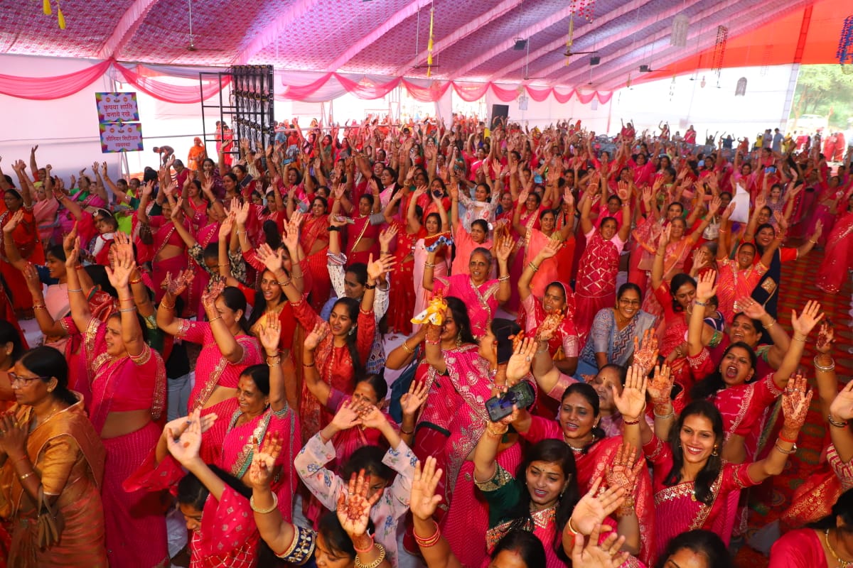 त्रिकोण, चतुष्कोण के साथ जीवन के दृष्टिकोण को भी पढ़ें...