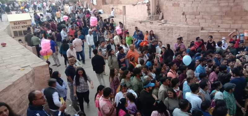 स्वर्ण-धरा पर गुजरातियों ने बरसाए 60 करोड़