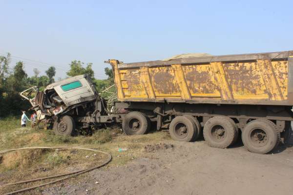 Tower falls on trailer