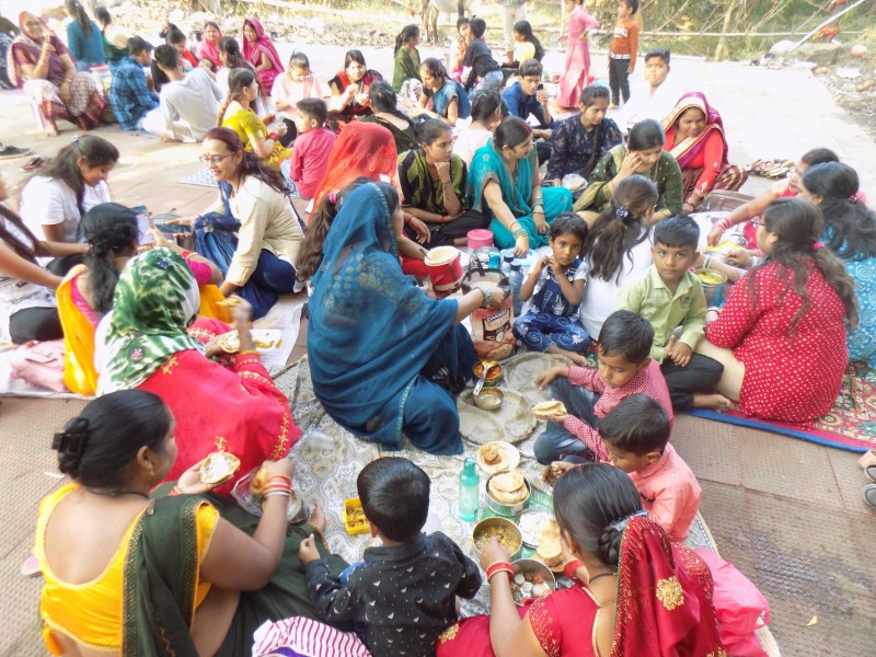 video story-आंवला वृक्ष की पूजा कर महिलाओंं ने की सुख समृद्धि की कामना
