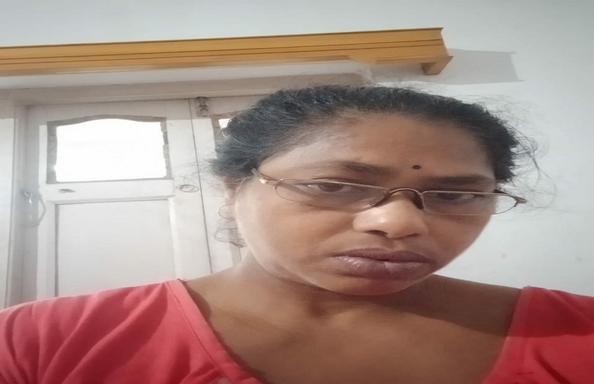 दुर्भाग्य पीछा नहीं छोड़ रहा विश्व प्रसिद्ध उपन्यास 'आलो अंधारी' की लेखिका बेबी हालदार का