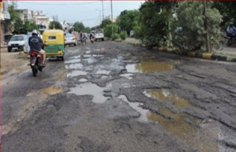 200 से अधिक लोगों ने गंवाई जान