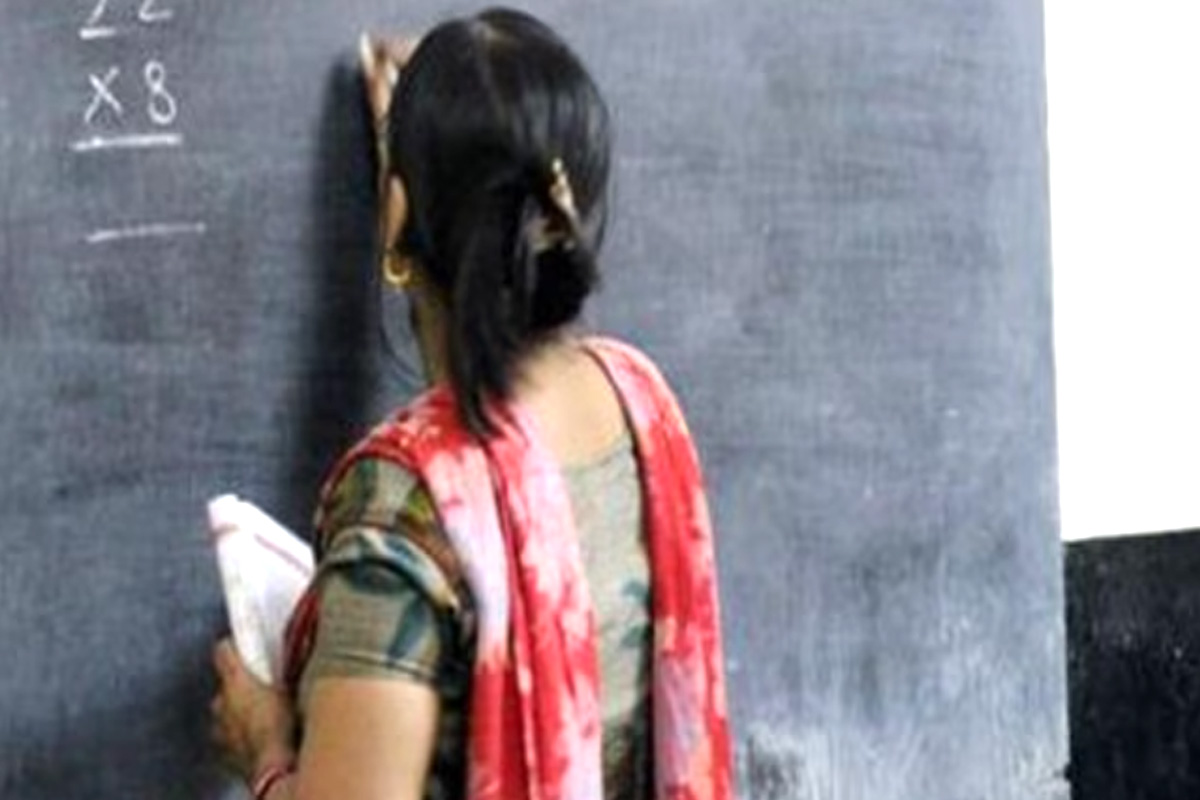 Jhansi government teacher