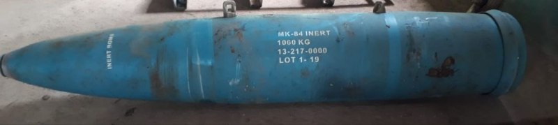 1000kg_airbomb.jpg