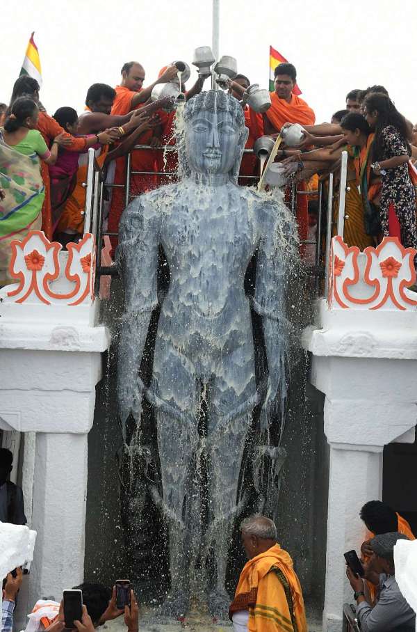 गोम्मटगिरी में 73वां महामस्तकाभिषेक अनुष्ठान