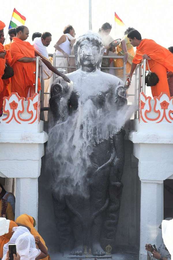 गोम्मटगिरी में 73वां महामस्तकाभिषेक अनुष्ठान