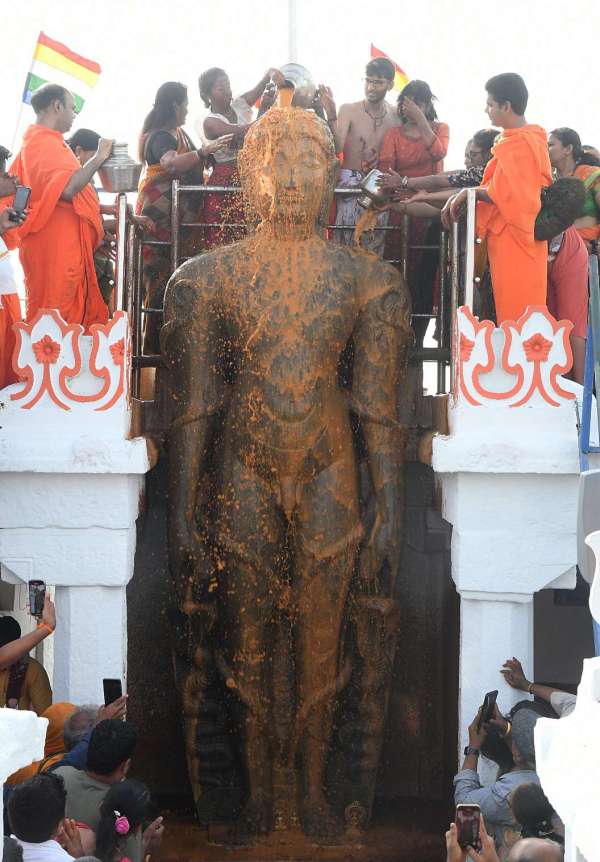 गोम्मटगिरी में 73वां महामस्तकाभिषेक अनुष्ठान