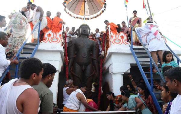 गोम्मटगिरी में 73वां महामस्तकाभिषेक अनुष्ठान