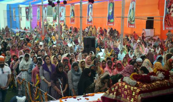 गुरू नानक जयॅती पर्व  