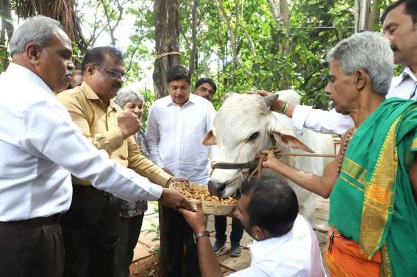 2-4 दिसंबर को मल्लेश्वरम और 11-13 दिसंबर को बसवनगुड़ी में 'कडालेकई पैरिश' आयोजित किया जाएगा।