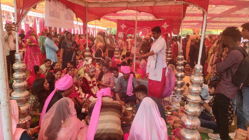 Video...परिणय सूत्र में बंधे कलाल समाज के 12 जोड़े