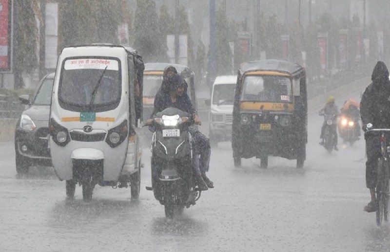 CG Weather Update : छत्तीसगढ़ में ठंड के आने से पहले होगी ताबड़तोड़ बारिश, IMD ने इन जिलों में जारी किया अलर्ट