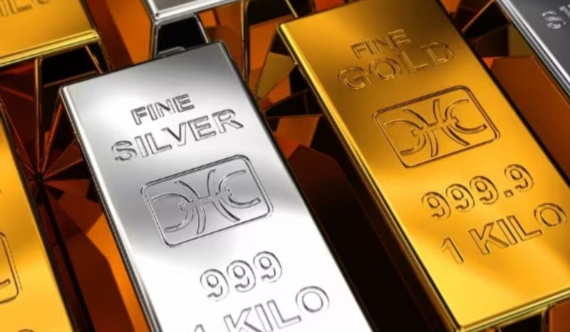 today gold and silver price in up 2 december