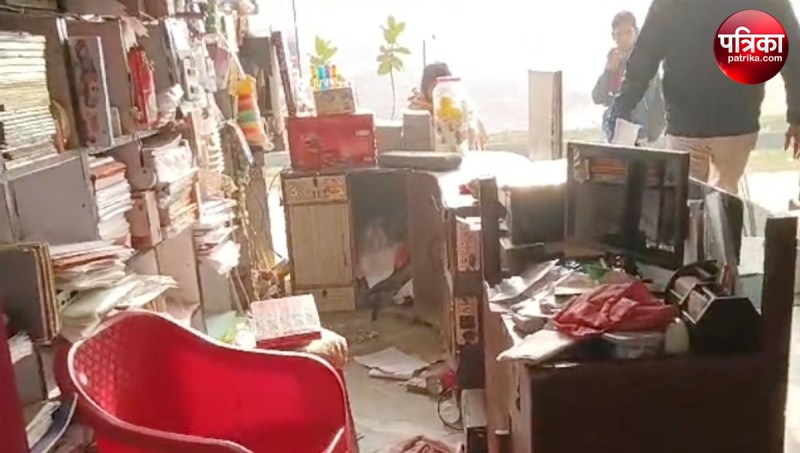 Theft in computer center in Amroha