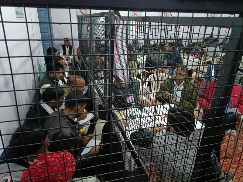 देवली-उनियारा सीट पर दो ईवीएम नहीं खुली तो पर्चियों से हुई गिनती