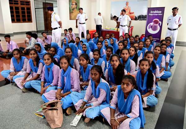 students in suvarnasaudha