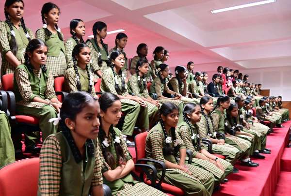 students in suvarnasaudha