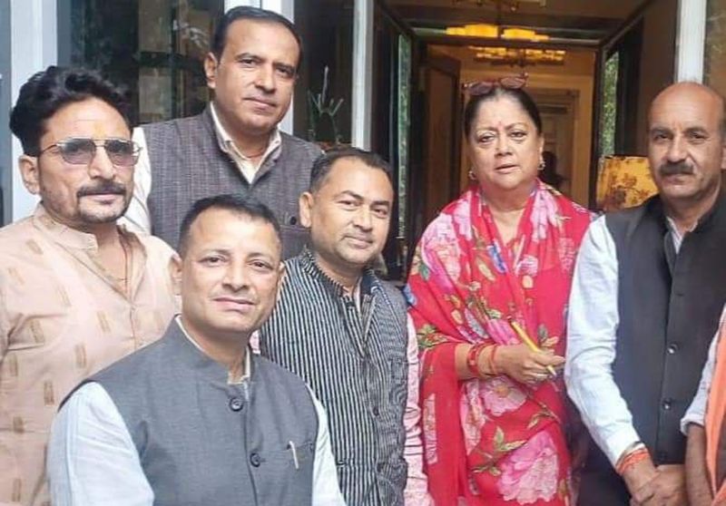 दिल्ली-जयपुर पहुंचे हमारे विधायक-बहुत रोमांचक है यह भी दौर