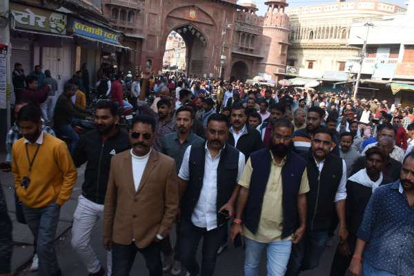 markets-remained-closed-in-protest-against-the-murder-of-sukhdev-singh