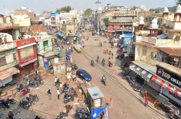 घूम-घूम कर बंद करवाया कोटा, रैली निकाल किया प्रदर्शन