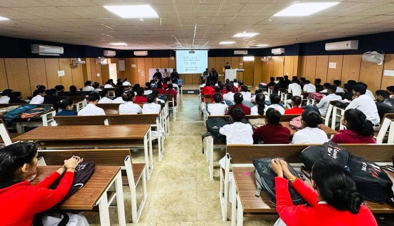 जीएनएम प्रशिक्षण केंद्र बाड़मेर में बैठक 