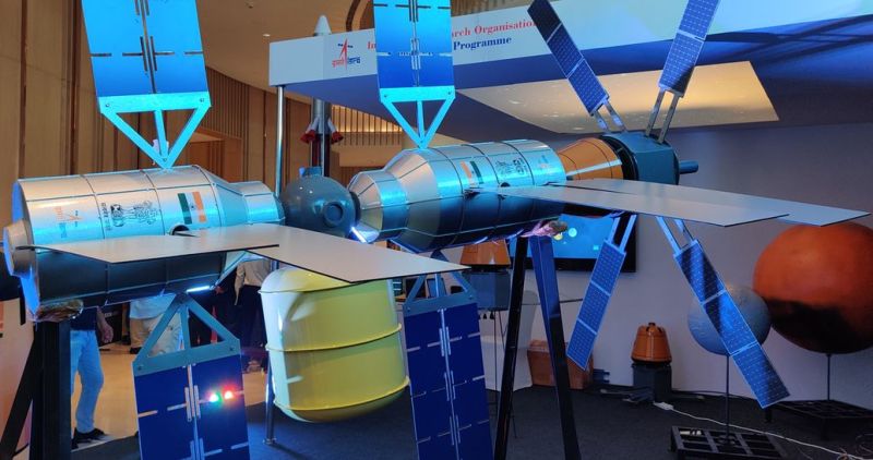 अगले पांच साल में अंतरिक्ष स्टेशन की पहली इकाई स्थापित करने का लक्ष्य