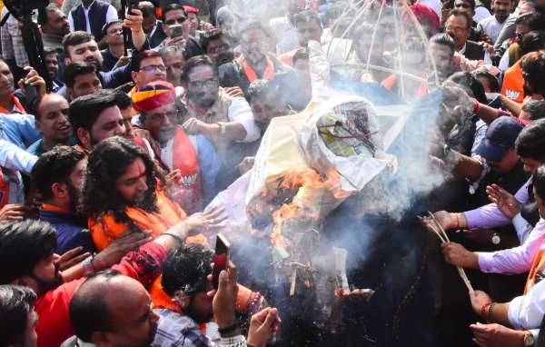 BJP protests against corruption