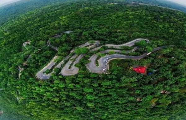 केशकाल की घाटियों का नजारा देखने लायक है 