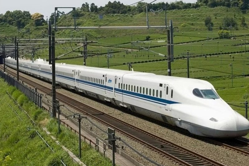 Jhansi Railway is building a new track