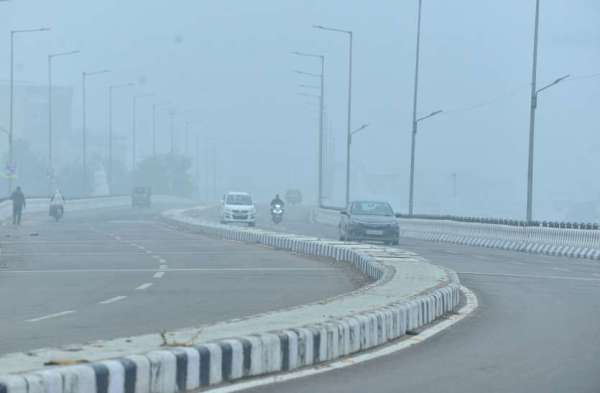 पहाड़ों से उतरकर मैदानों में आई सर्दी...देखिए तस्वीरें