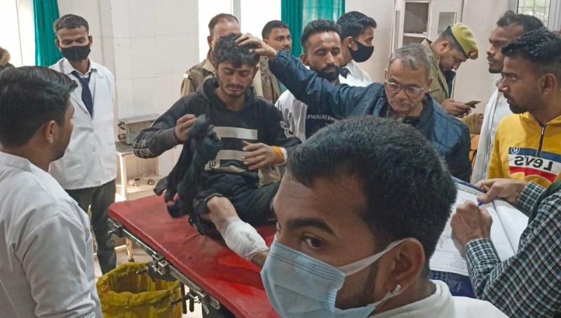 Encounter between Bijnor police and miscreants