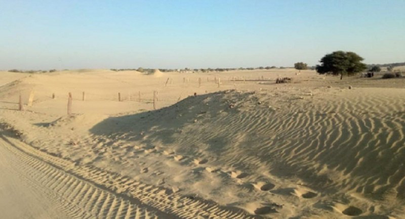 बिना वैध अनुमति-पत्र के आवागमन एवं अन्य गतिविधियों पर प्रतिबंध