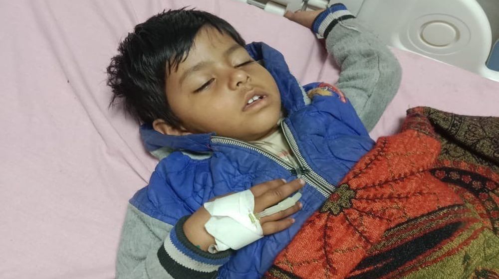 सावधान ! यहां खेल-खेल मे बच्चों ने खा ली चूहे मारने वाली दवा