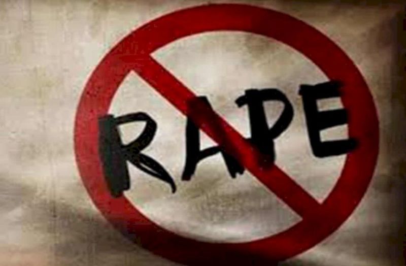 परीक्षा देकर लौट रही नाबालिग छात्रा से Gang Rape