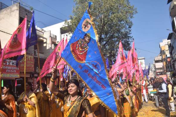 श्याम महिमा मण्डल की शोभायात्रा