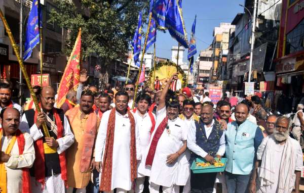 श्याम महिमा मण्डल की शोभायात्रा