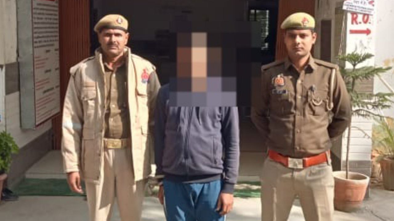 सोशल मीडिया पर हनुमान और डॉ अंबेडकर की आपत्तिजनक फोटो, लोगों में नाराजगी, हुई पुलिस कार्रवाई