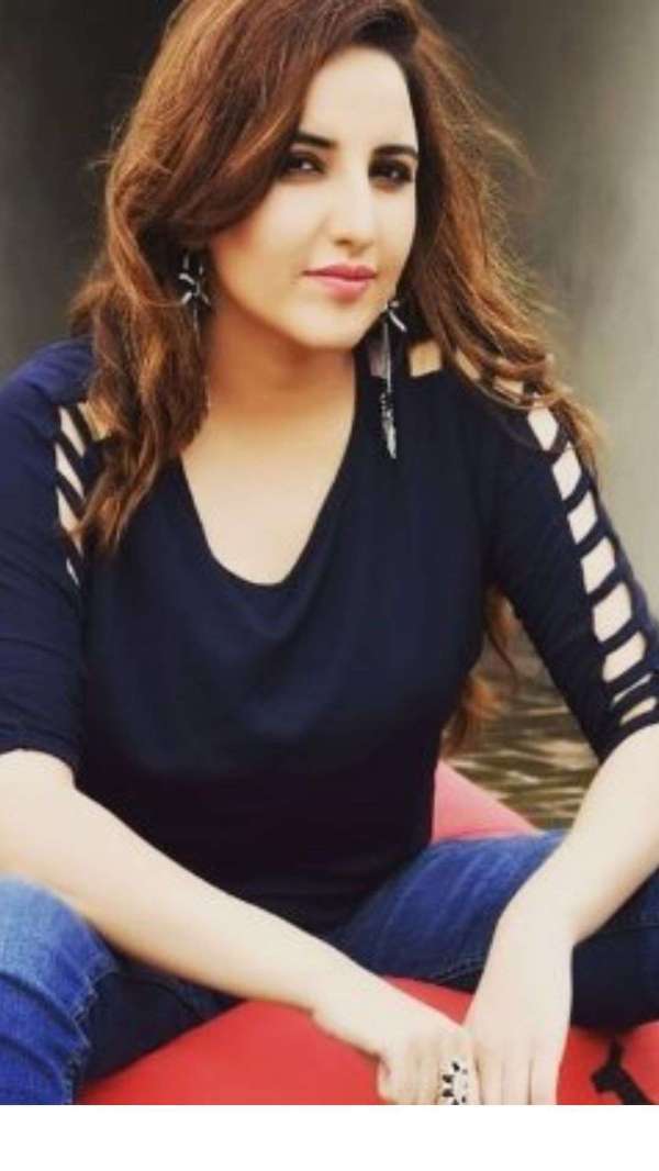 pakistani_youtuber_hareem_shah_1