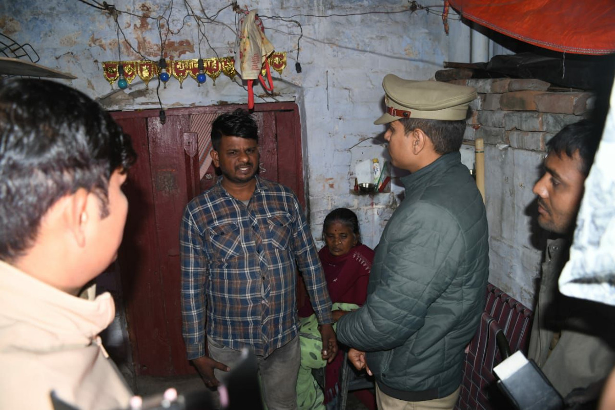 जिल्लत की जिंदगी जीने से बेहतर जहर खा लूं